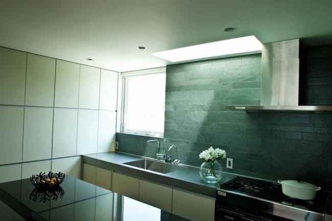 壁付けキッチン1