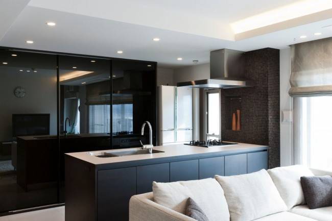 ヘ゜ニンシュラキッチン1